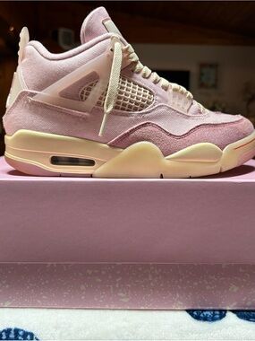 Women's Pearl Pink Air Jordan 4